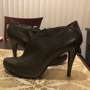 Nine West booties